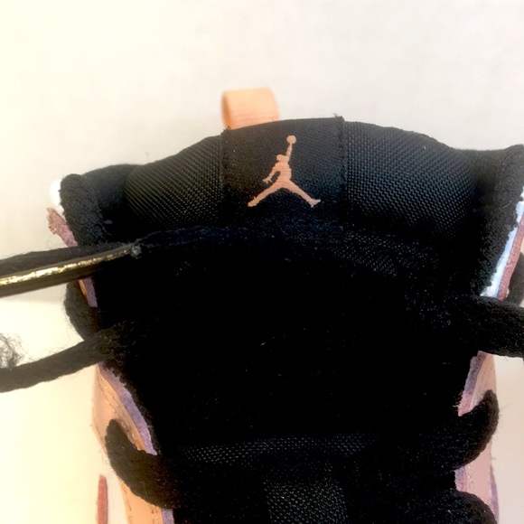 Nike air Jordans child size 10 - Picture 4 of 11